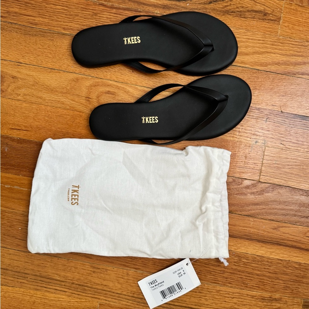 TKEES The Boyfriend Black Flip Flops